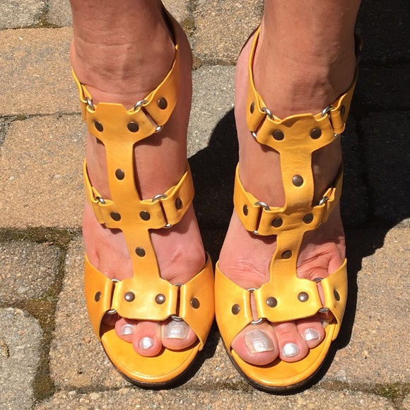 Jimmy Choo Shoes - Jimmy choo size 39 sandals